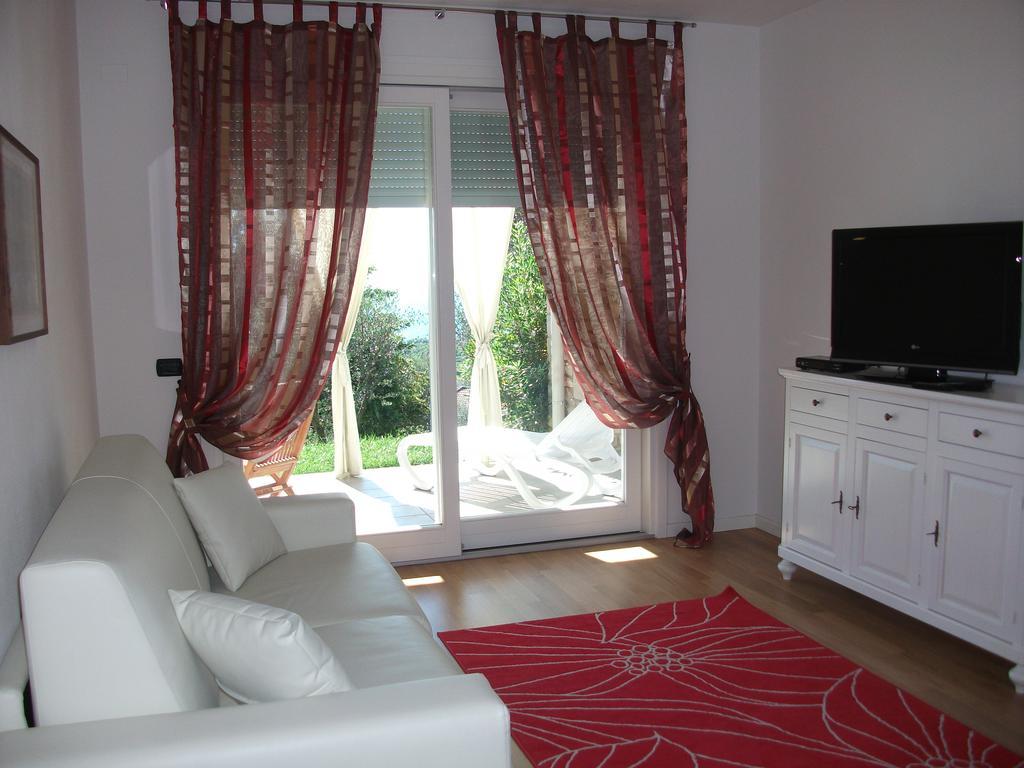 Residence Il Poggio Al Sole Toscolano Maderno Chambre photo